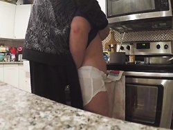 milf - me follo a mi putita esposa en la cocina